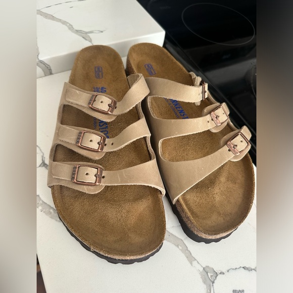 birkenstocks leather softbed - Picture 3 of 6